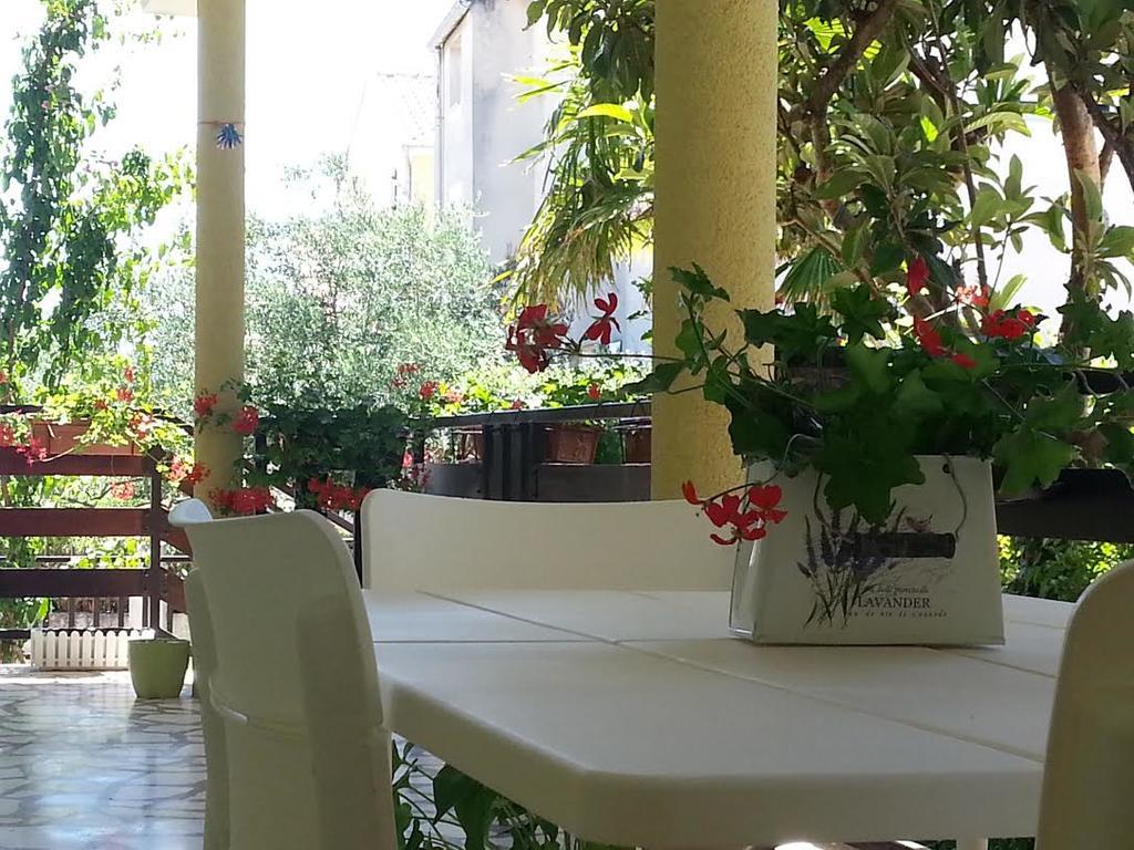 Apartment Perunika 扎达尔 外观 照片