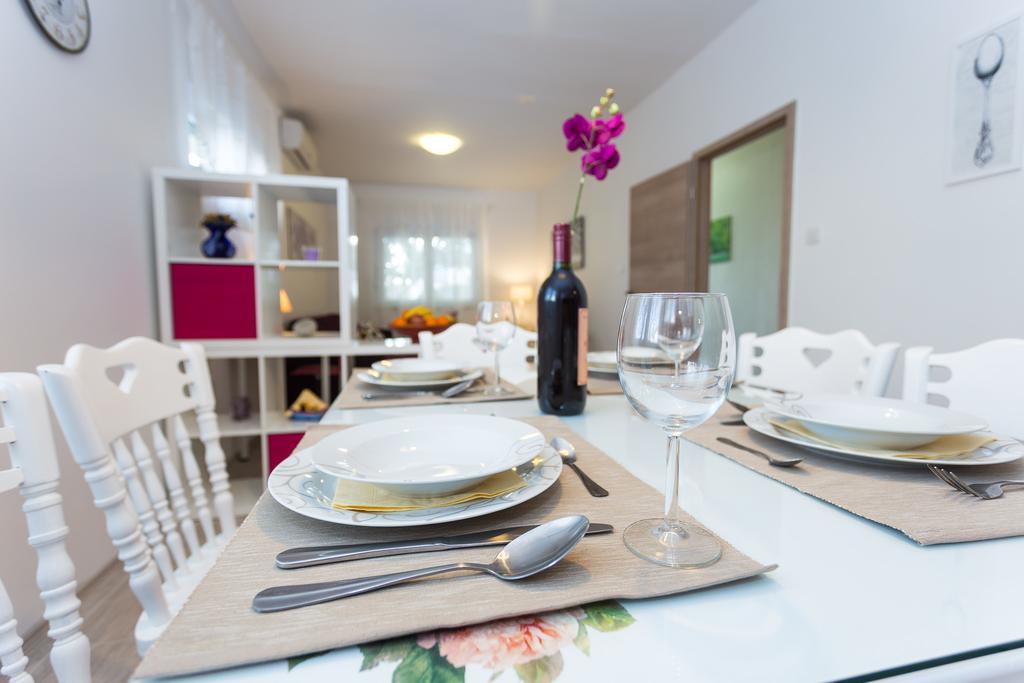 Apartment Perunika 扎达尔 外观 照片