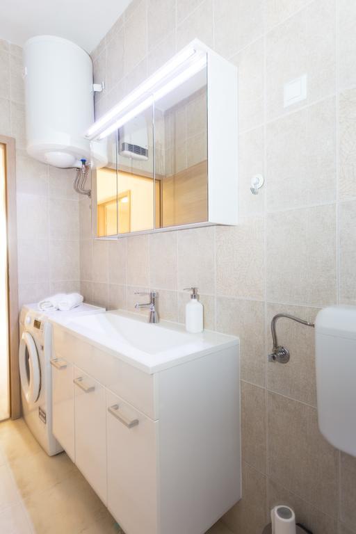 Apartment Perunika 扎达尔 外观 照片
